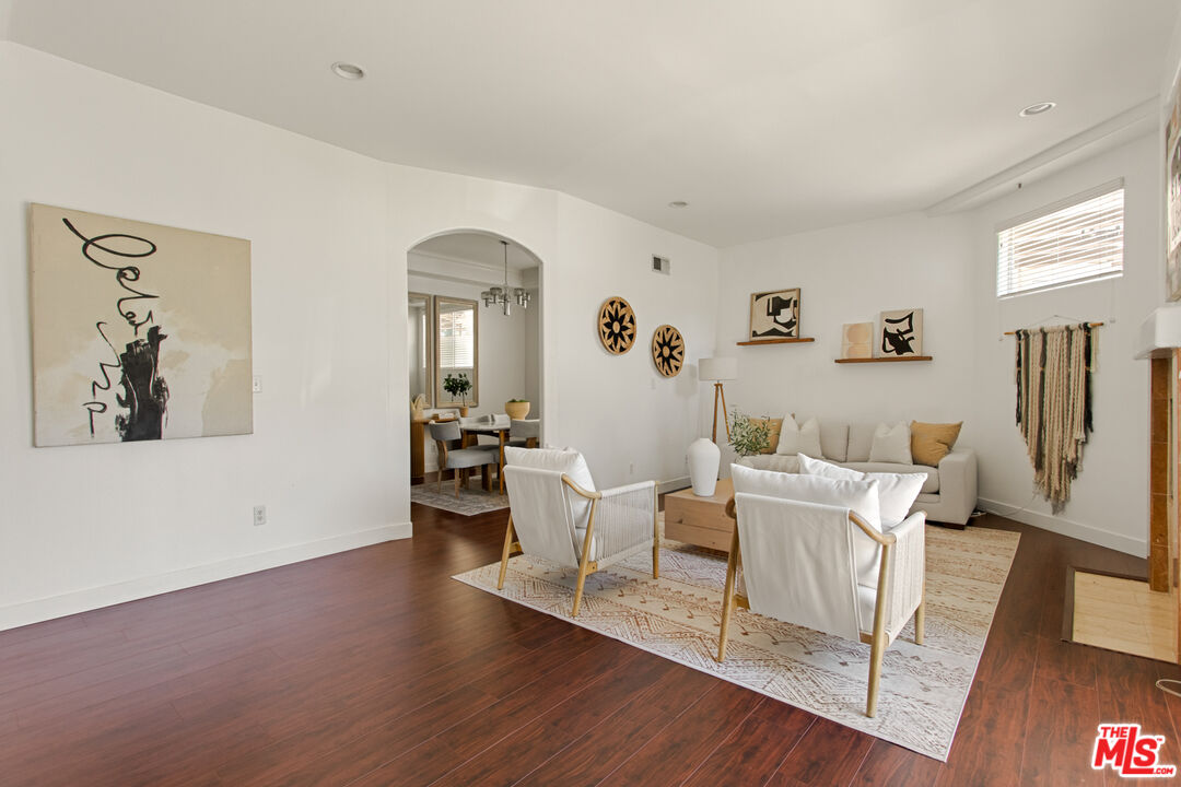 4520 Fulton Ave Unit: 14