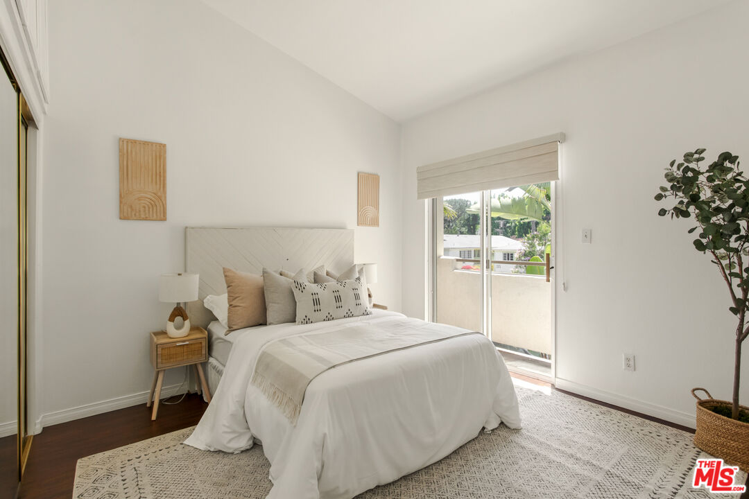 4520 Fulton Ave Unit: 14