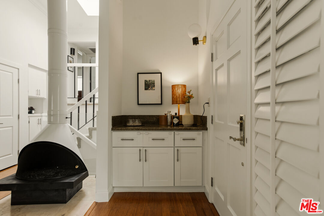4730 Ben Ave Unit: 11