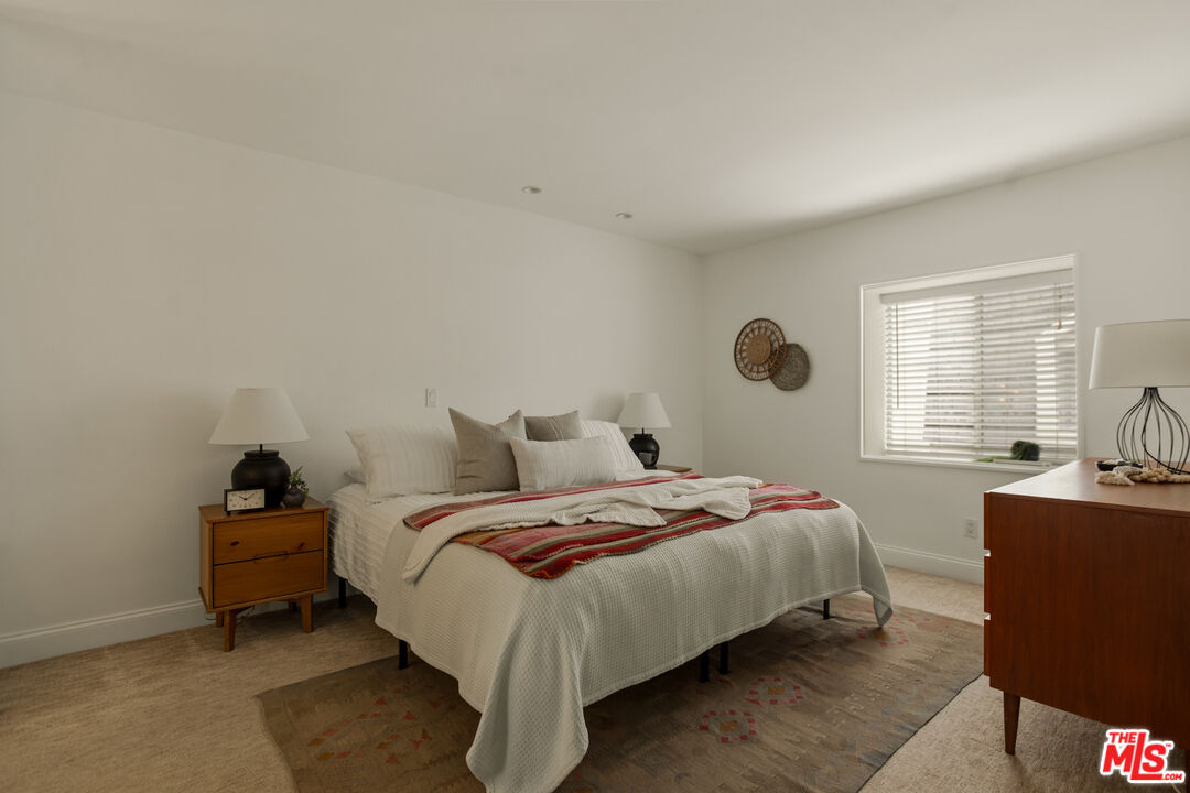 4730 Ben Ave Unit: 11