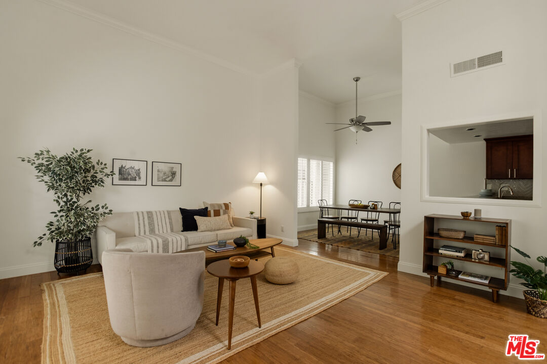 4730 Ben Ave Unit: 11