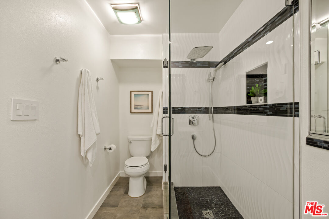 4730 Ben Ave Unit: 11