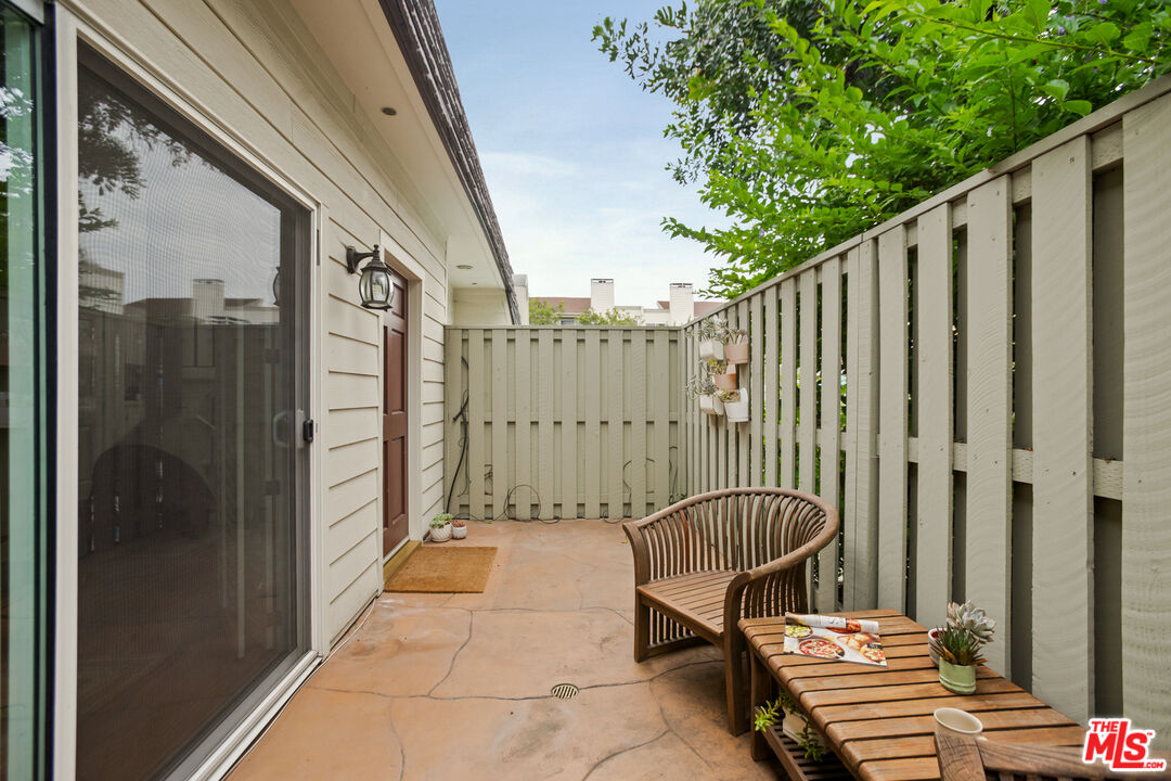 4730 Ben Ave Unit: 11