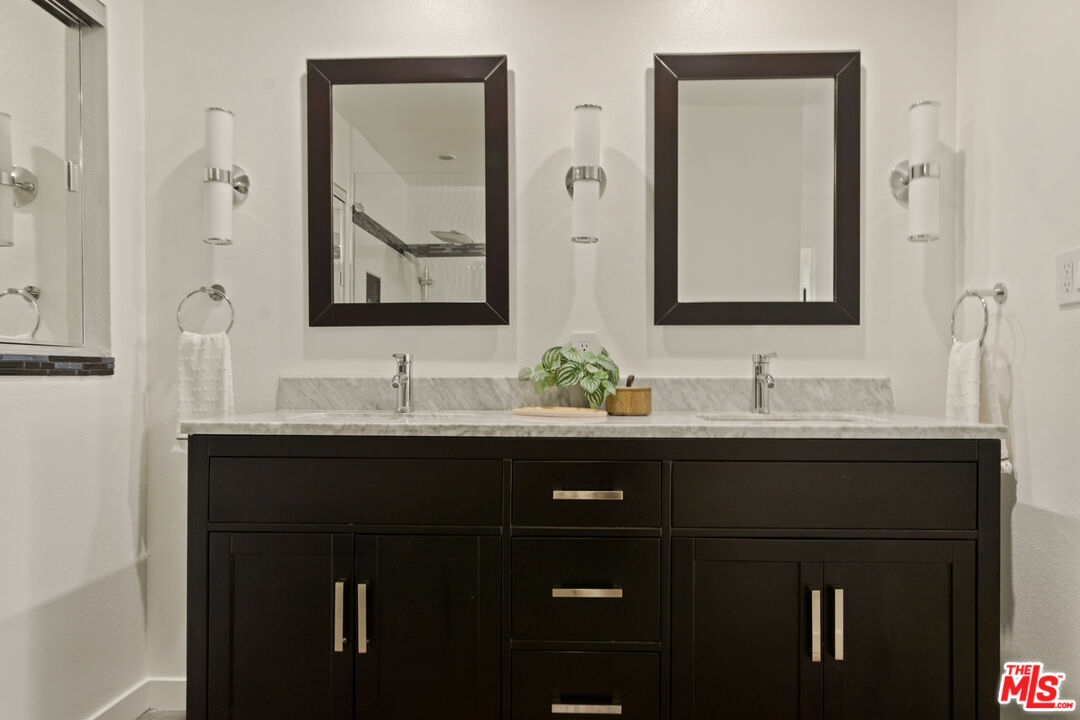 4730 Ben Ave Unit: 11