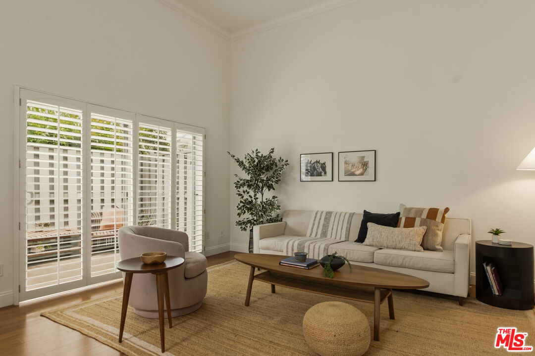4730 Ben Ave Unit: 11