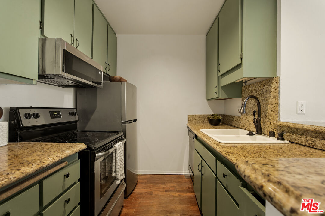 8650 Gulana Ave Unit: 3166