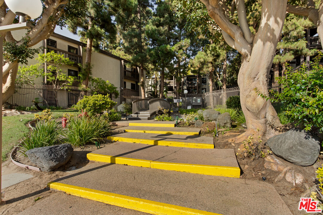 8650 Gulana Ave Unit: 3166