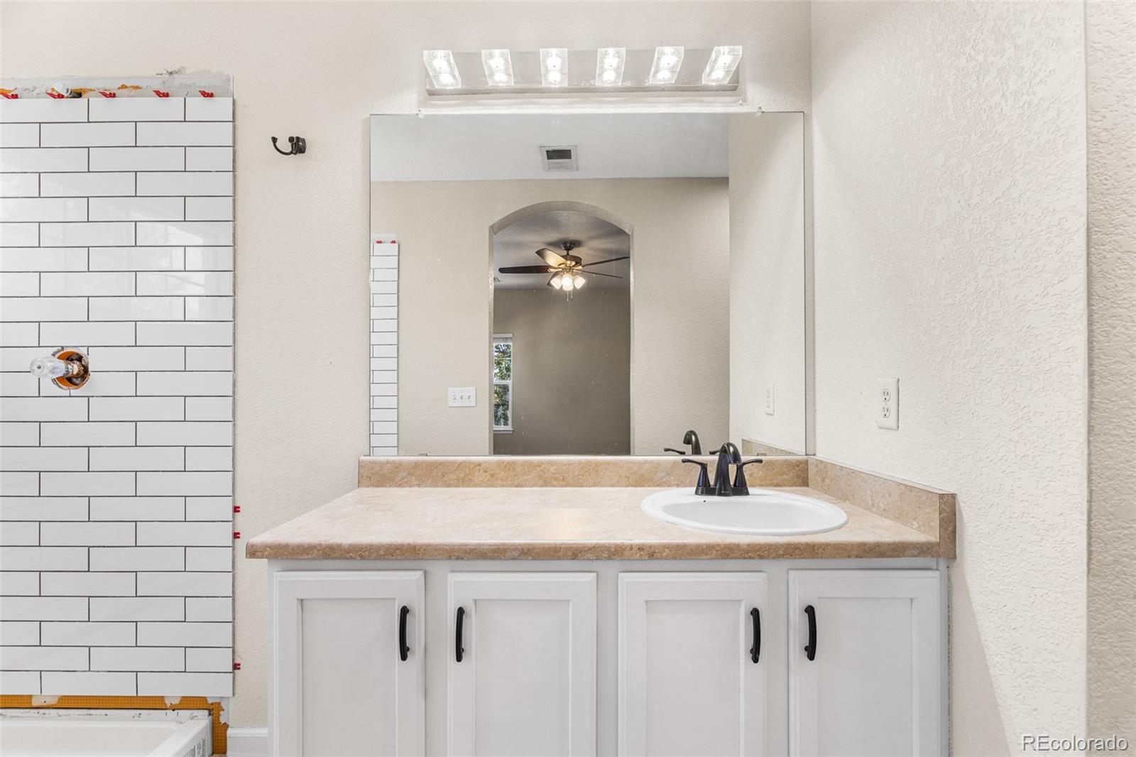 1486 Nemrick Place