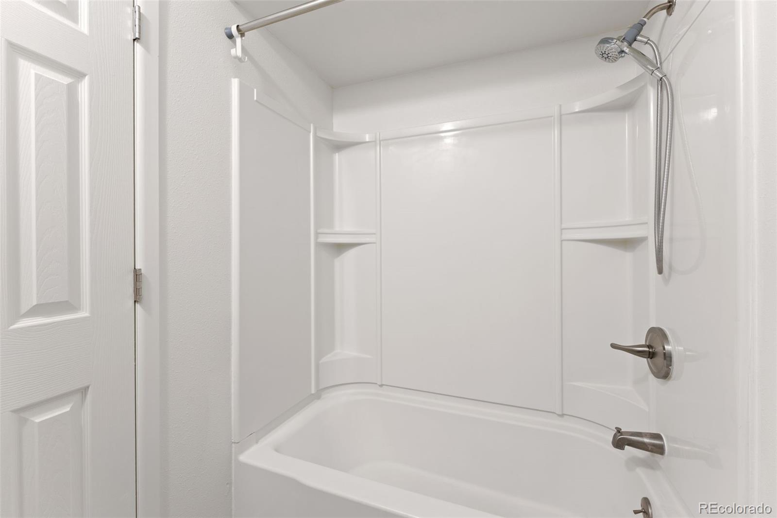 935 Saturn Drive Unit: 117