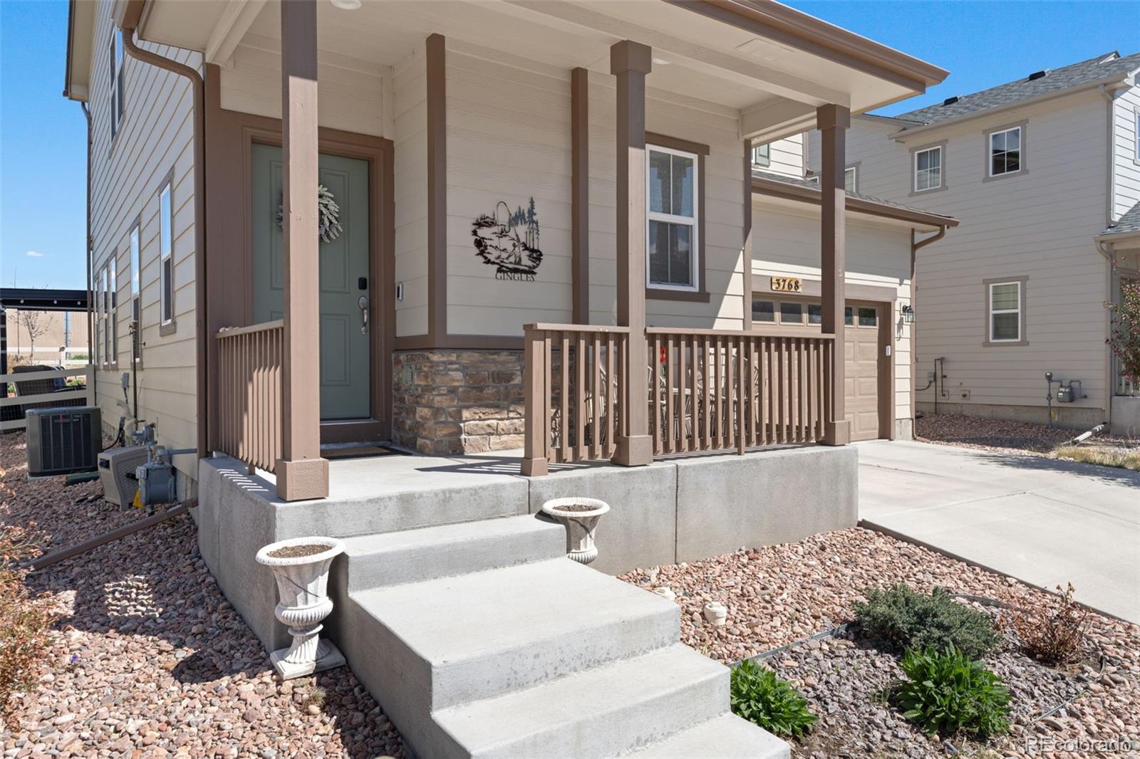 3768 Vineyard Circle