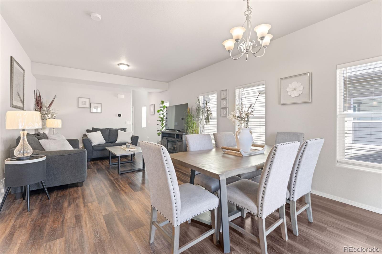 3768 Vineyard Circle