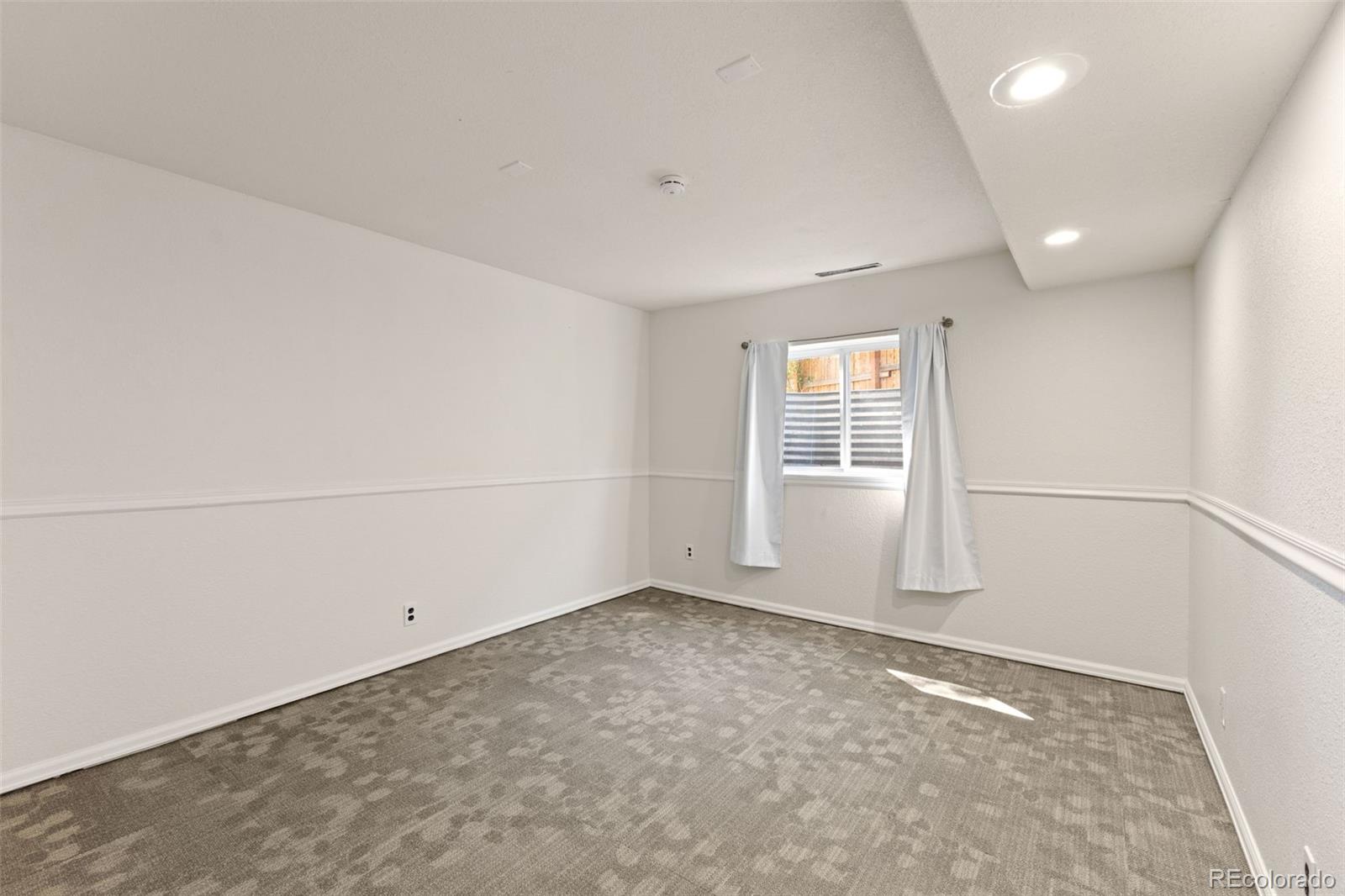 3842 Vaquero Circle