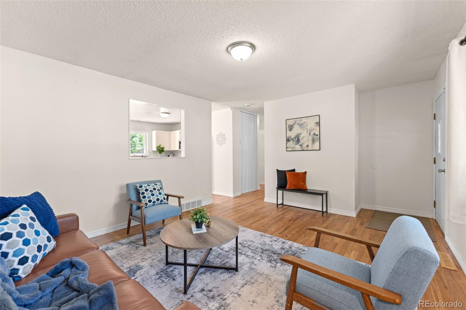 3842 Vaquero Circle