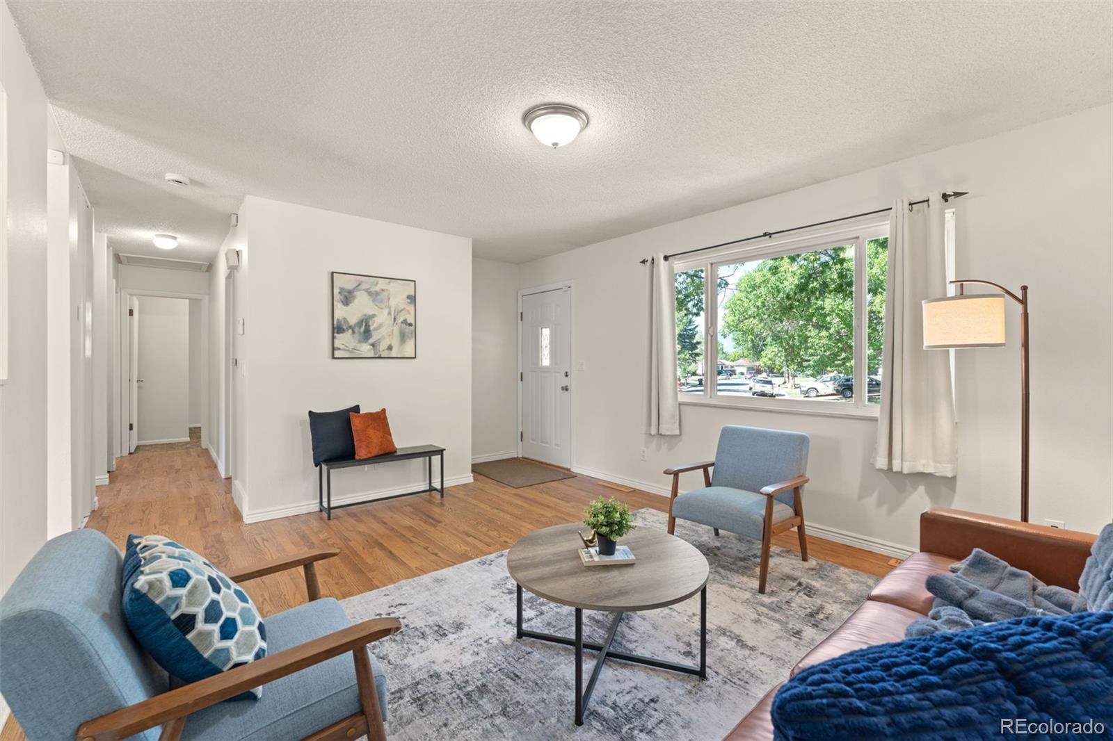 3842 Vaquero Circle