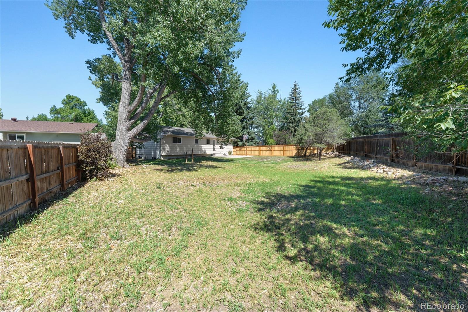 3842 Vaquero Circle