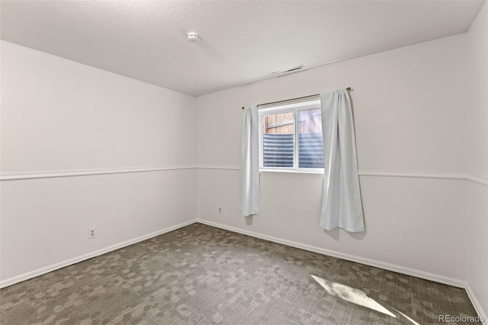 3842 Vaquero Circle