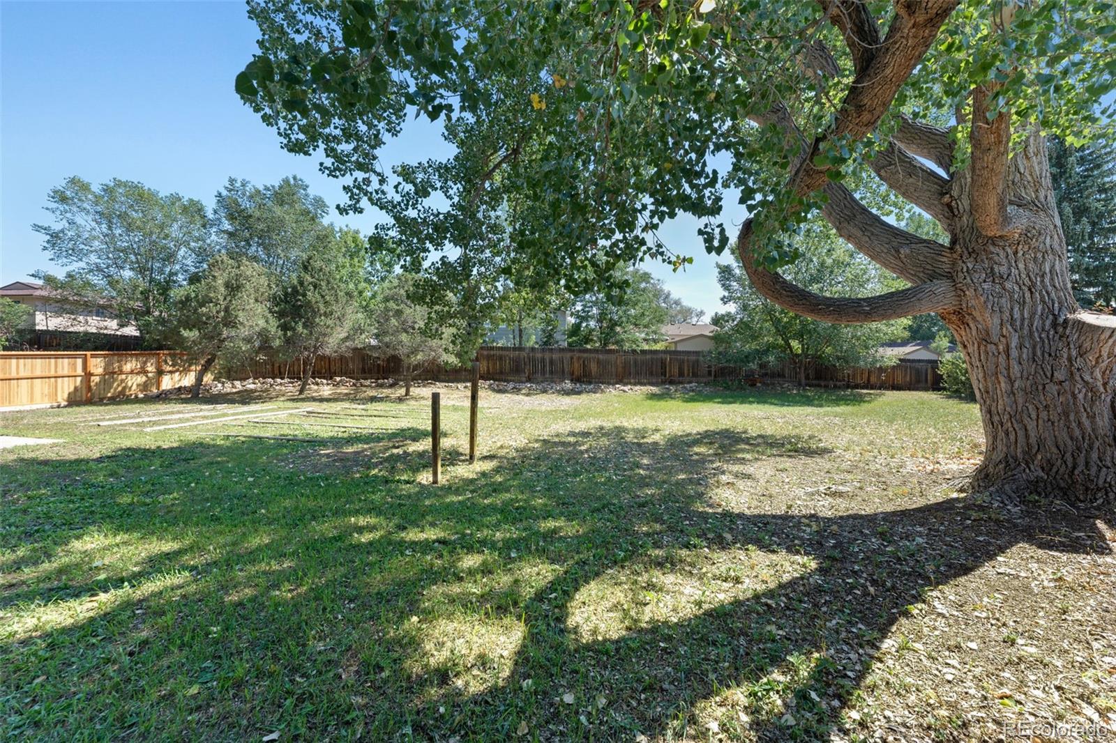 3842 Vaquero Circle