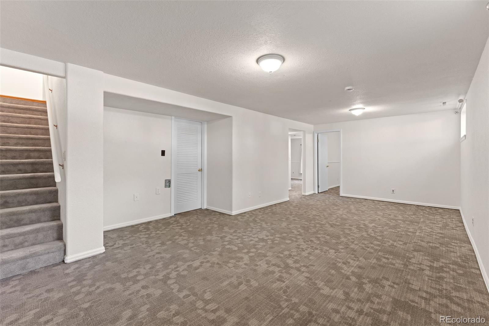 3842 Vaquero Circle