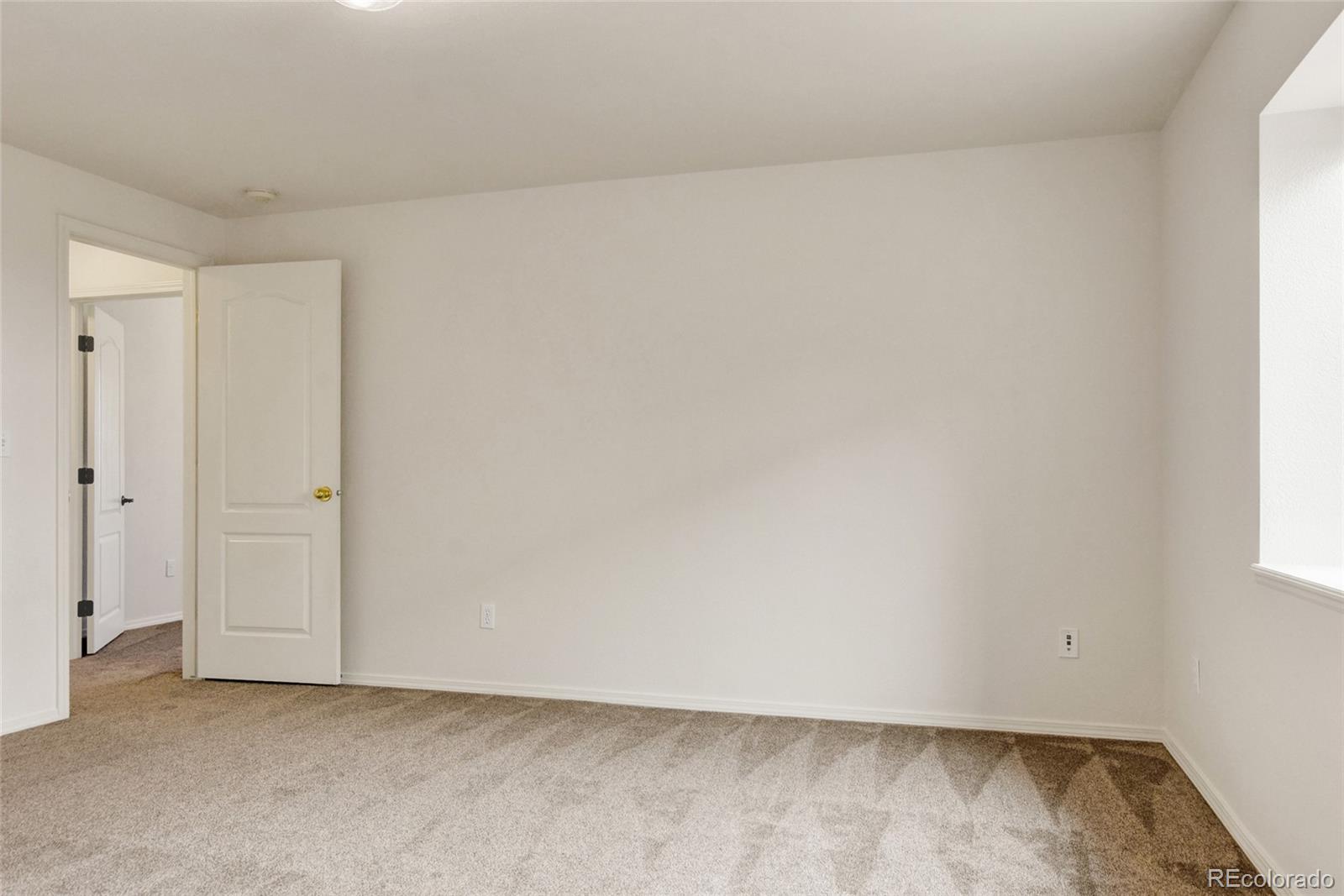 9518 Orchard Park Trail