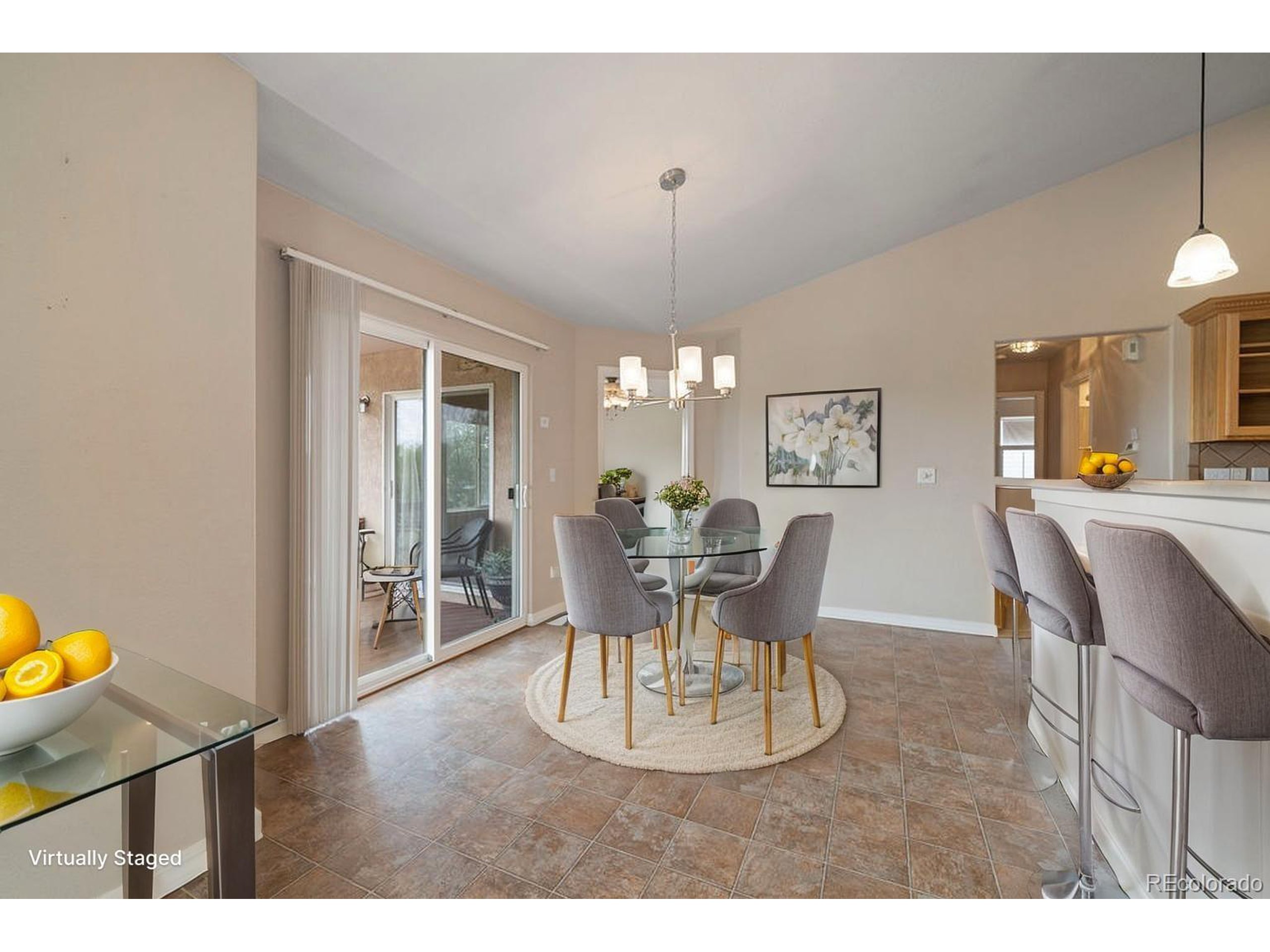 1443 W Costilla St