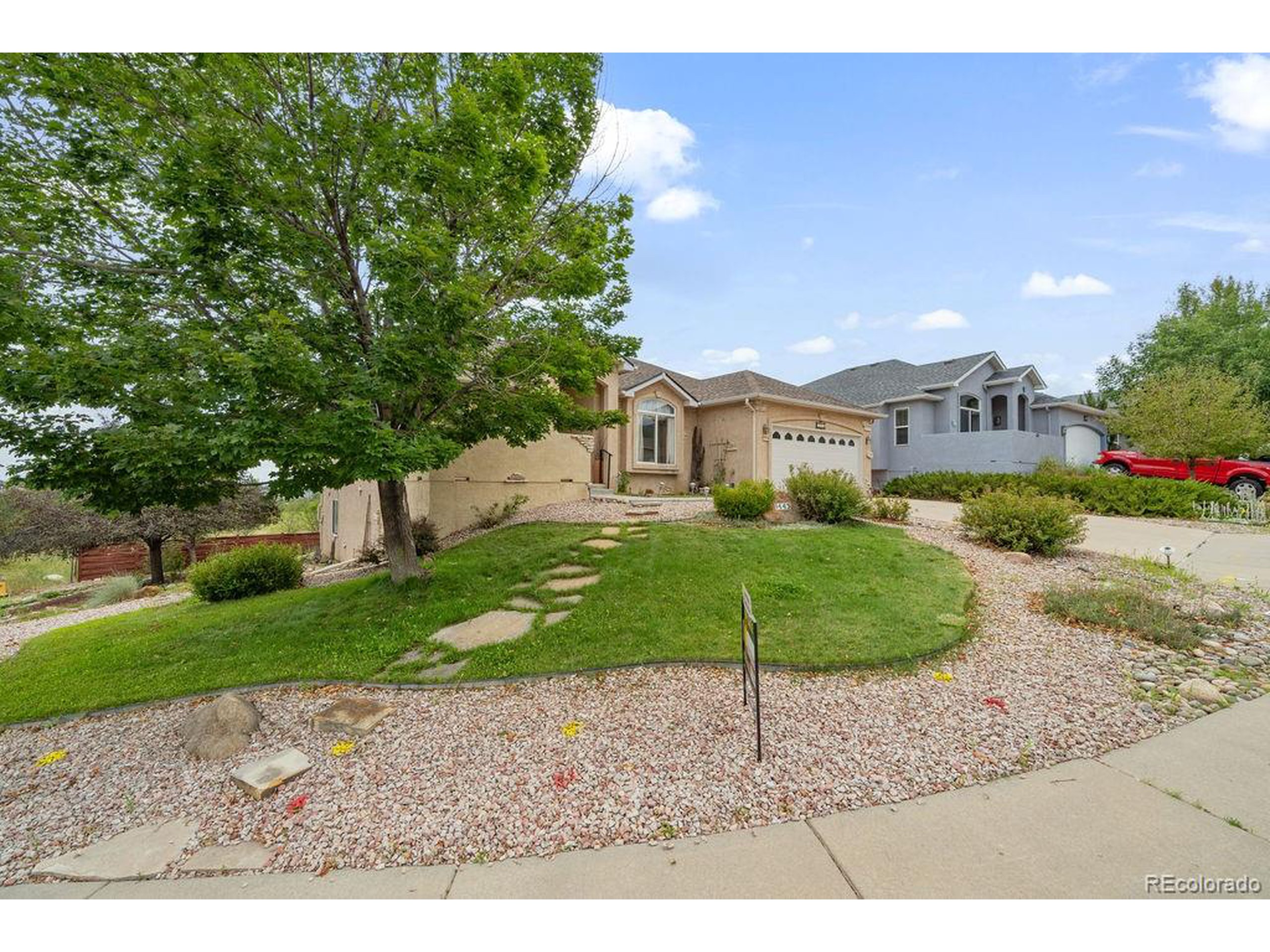 1443 W Costilla St