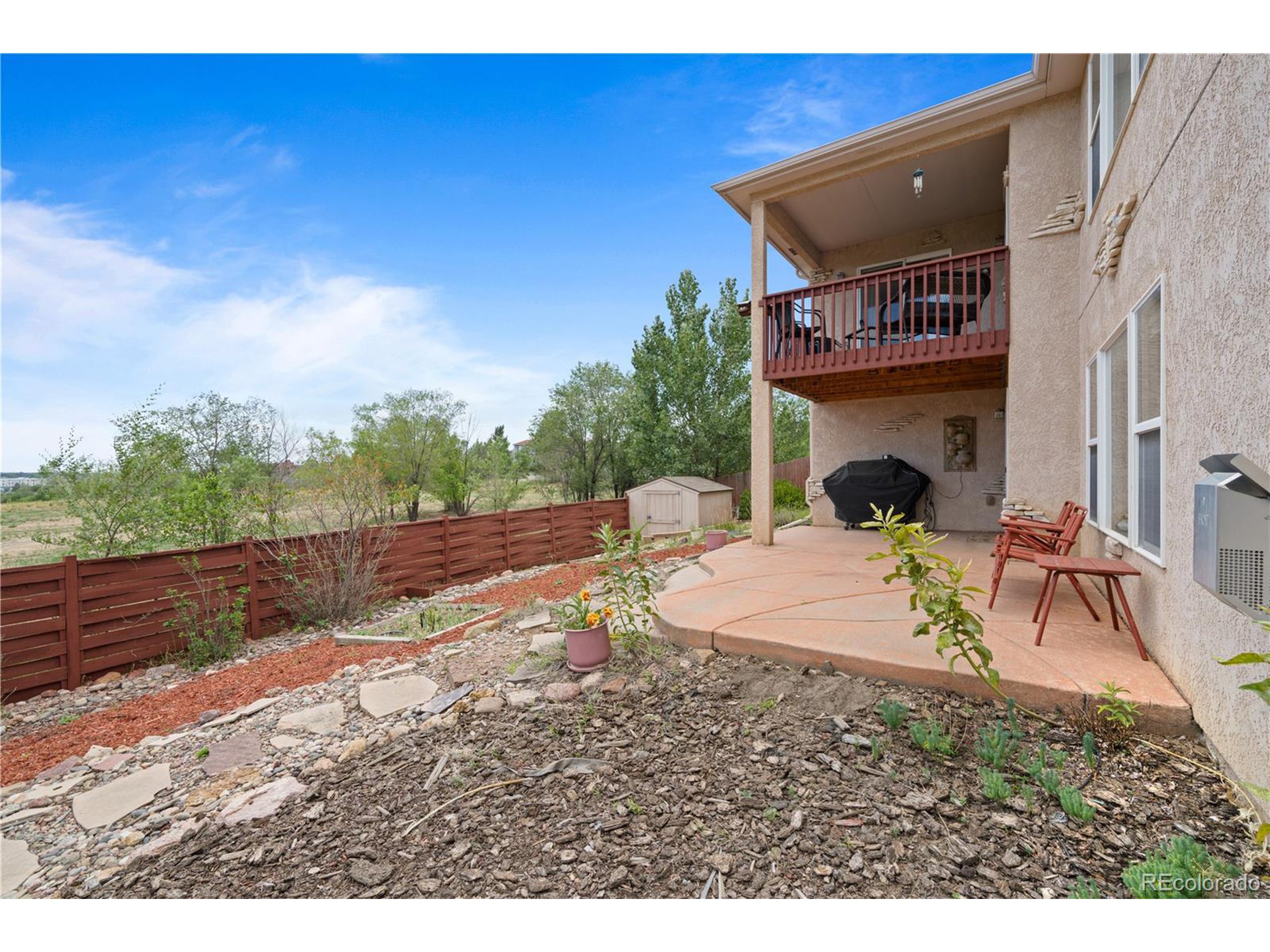 1443 W Costilla St