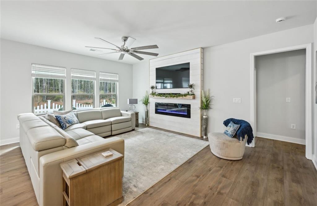 504 Colebrook Way