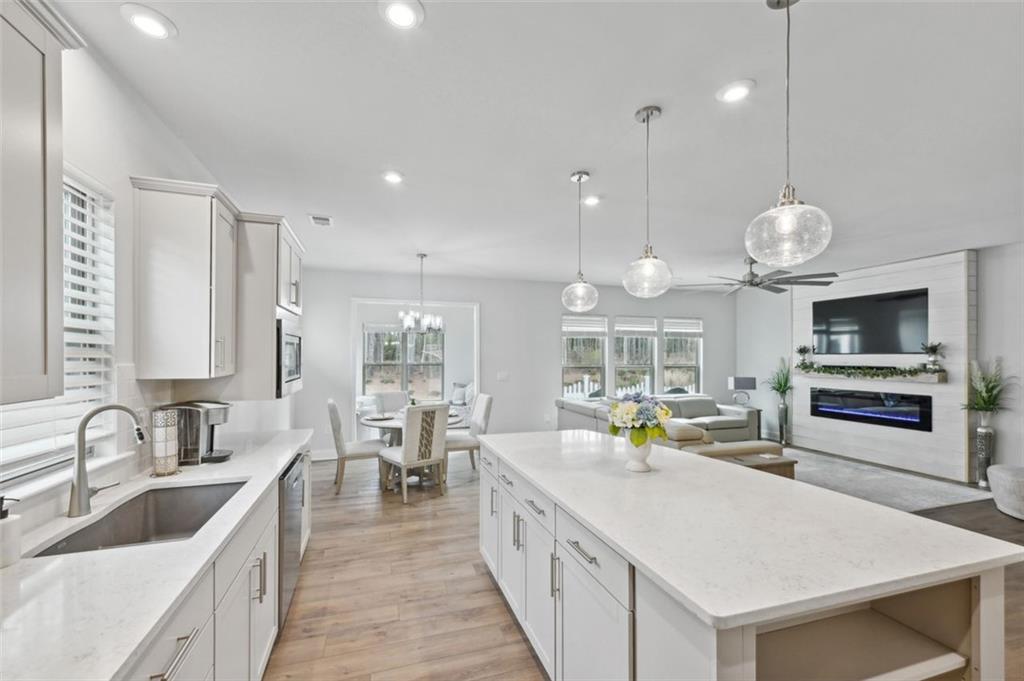 504 Colebrook Way