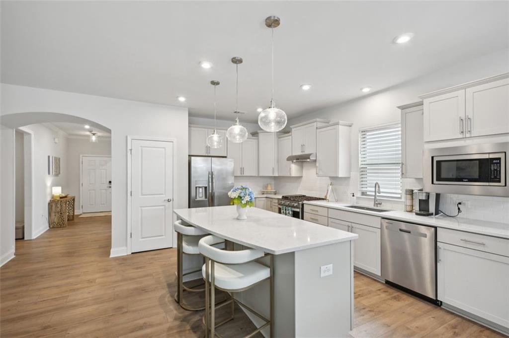 504 Colebrook Way