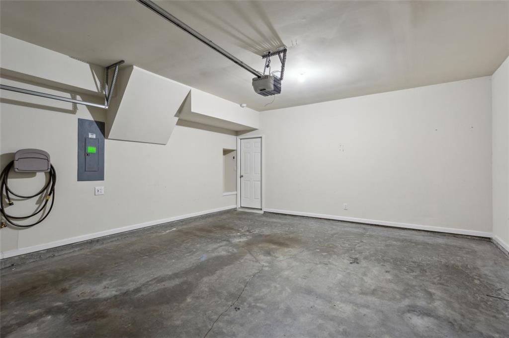 3904 Old Station Drive SE
