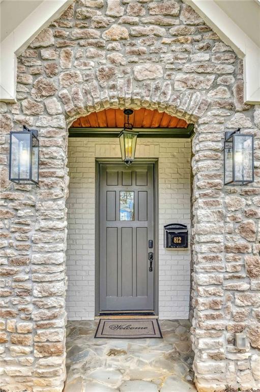 812 Stratford Road