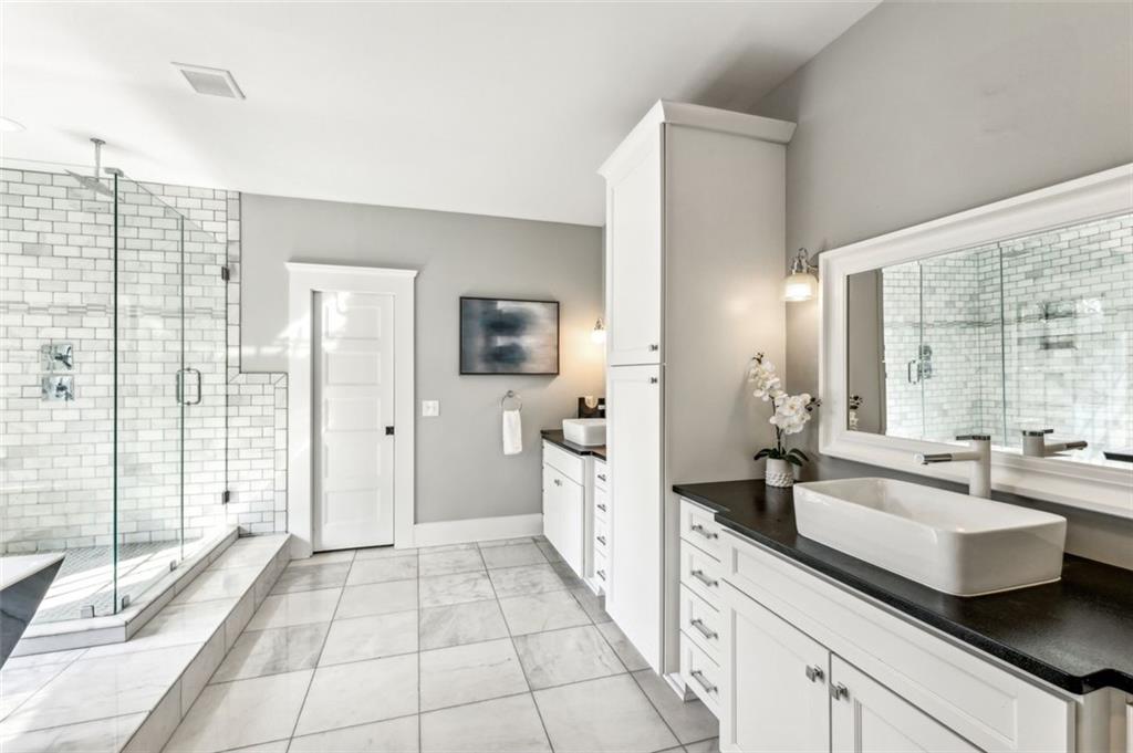 812 Stratford Road