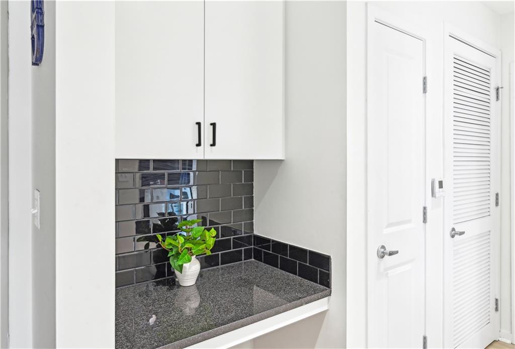 860 Peachtree Street NE Unit 1008
