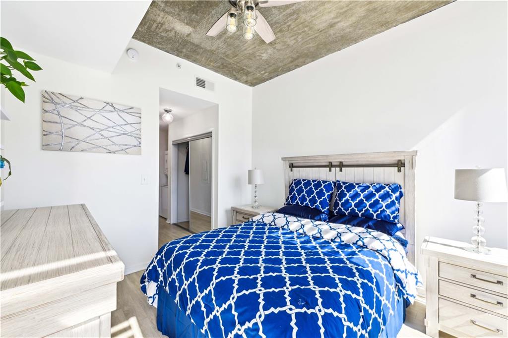 860 Peachtree Street NE Unit 1008