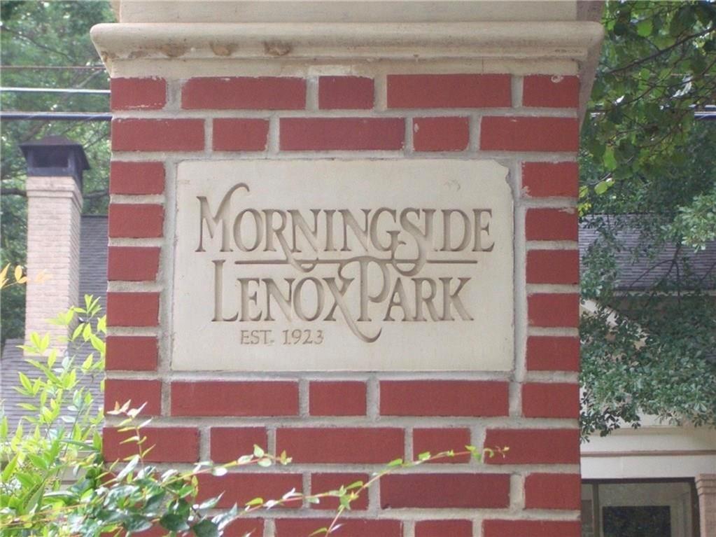 961 E Rock Springs Road NE