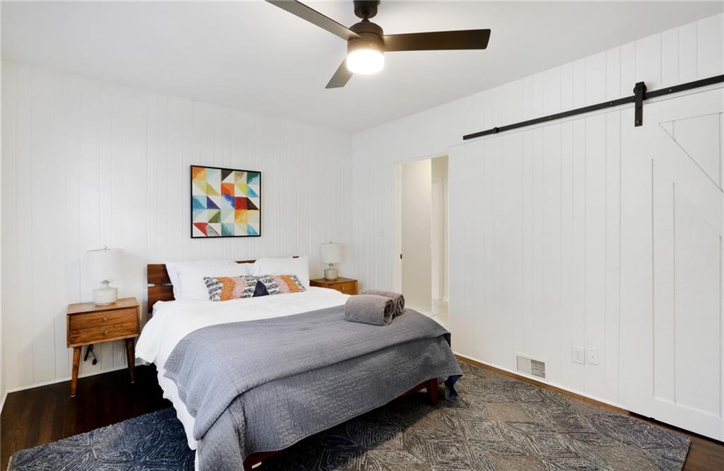 961 E Rock Springs Road NE