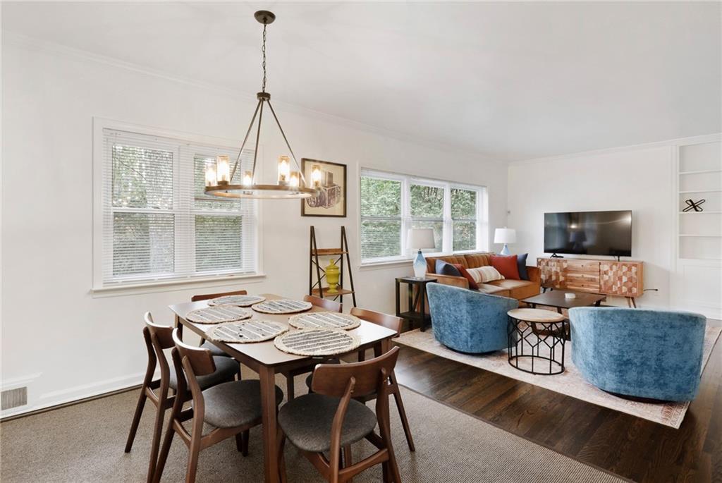 961 E Rock Springs Road NE