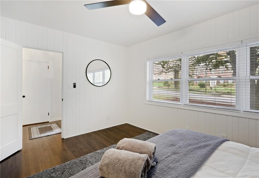 961 E Rock Springs Road NE