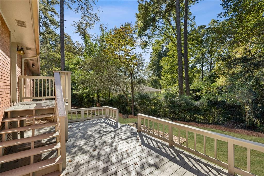 1955 Vance Drive NE