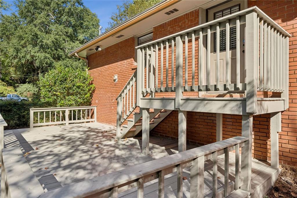 1955 Vance Drive NE