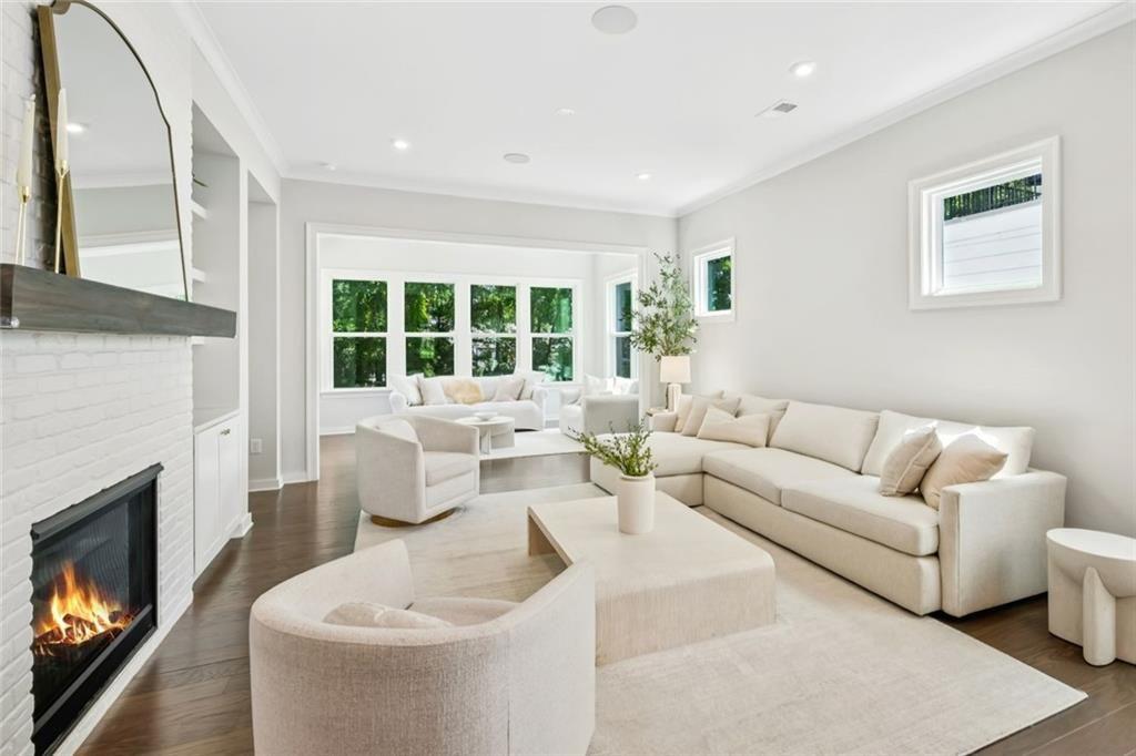 1229 Hampton Park Road