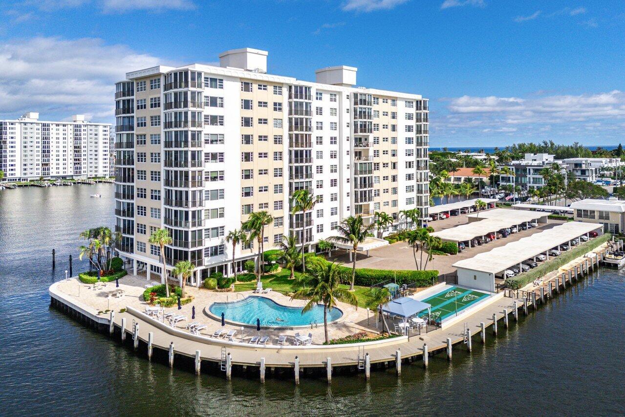 400 Seasage Drive 603