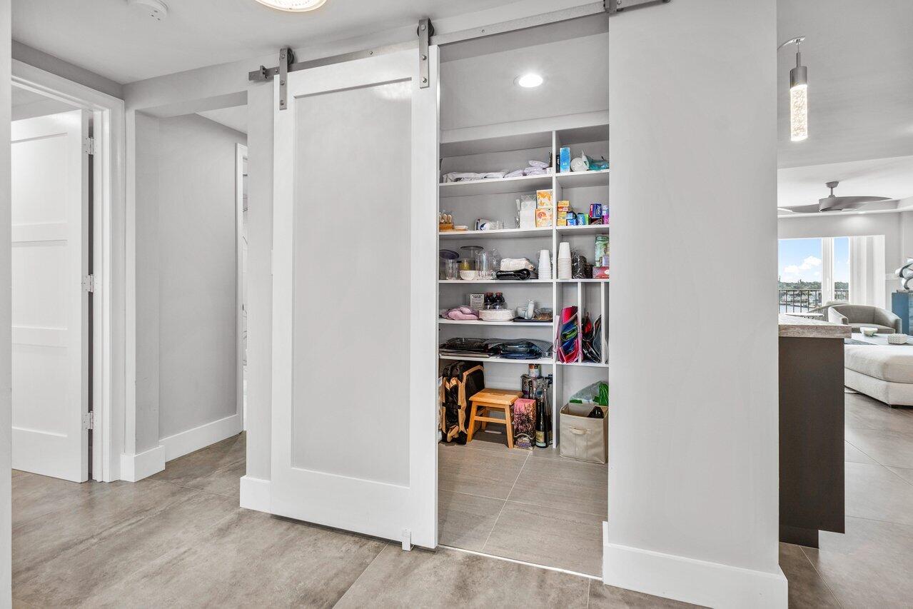 400 Seasage Drive 603