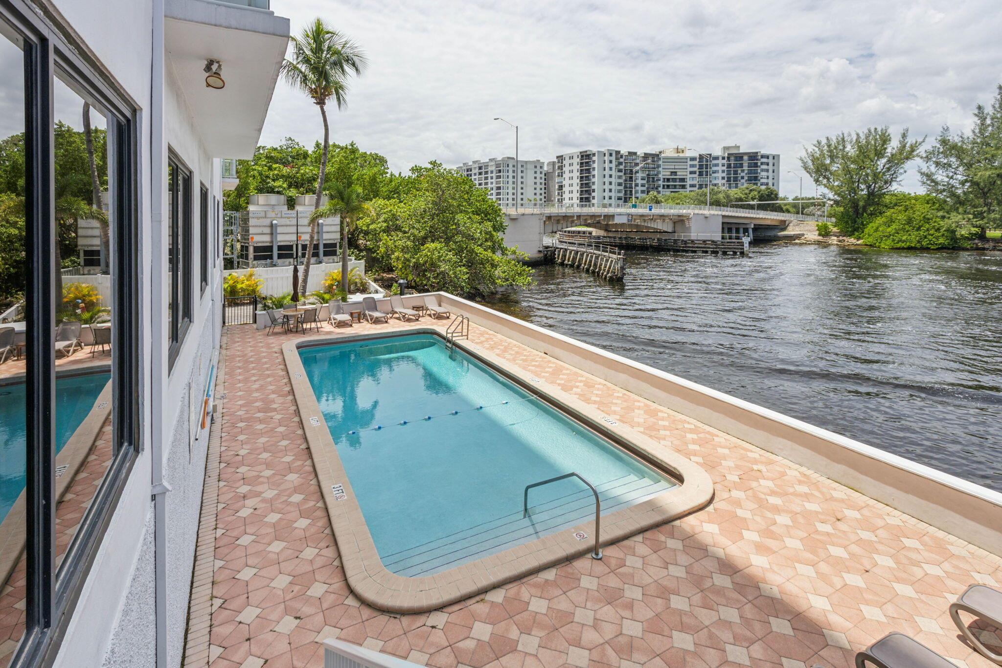 1401 N Riverside Drive 502