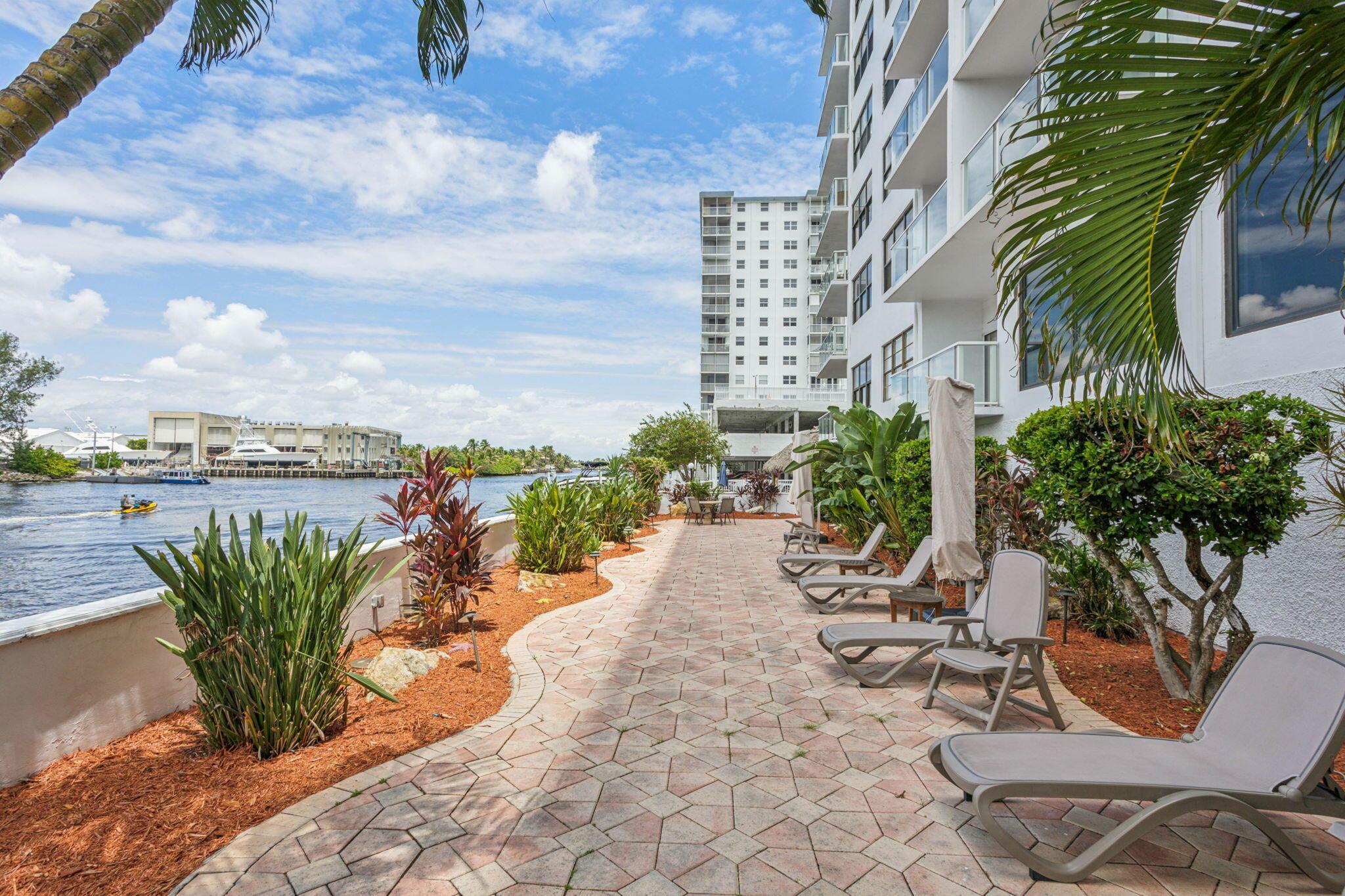 1401 N Riverside Drive 502