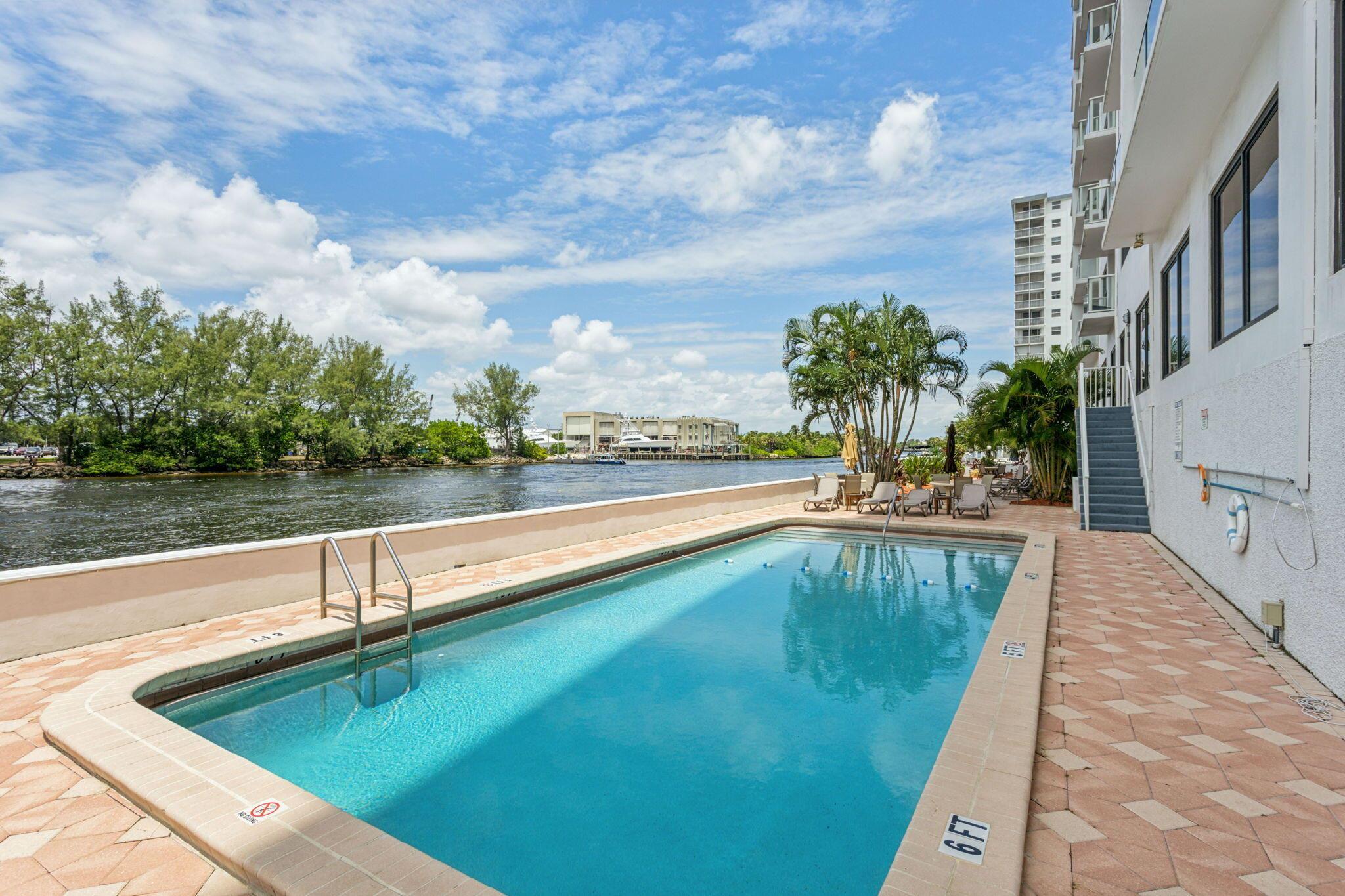1401 N Riverside Drive 502
