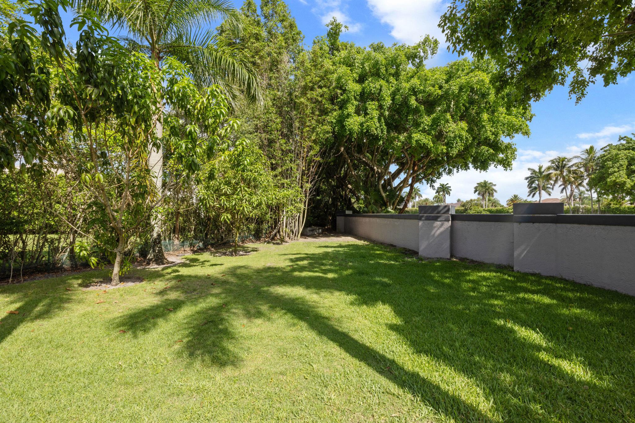 6595 NW 32nd Terrace