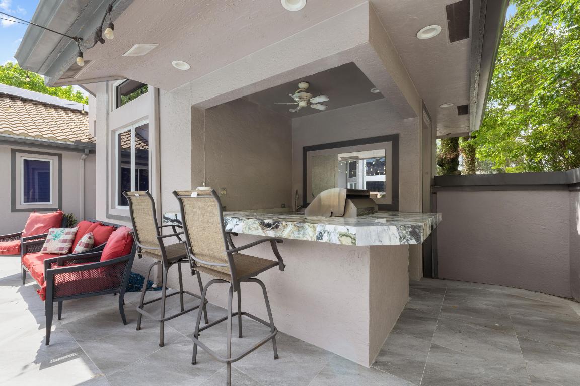 6595 NW 32nd Terrace