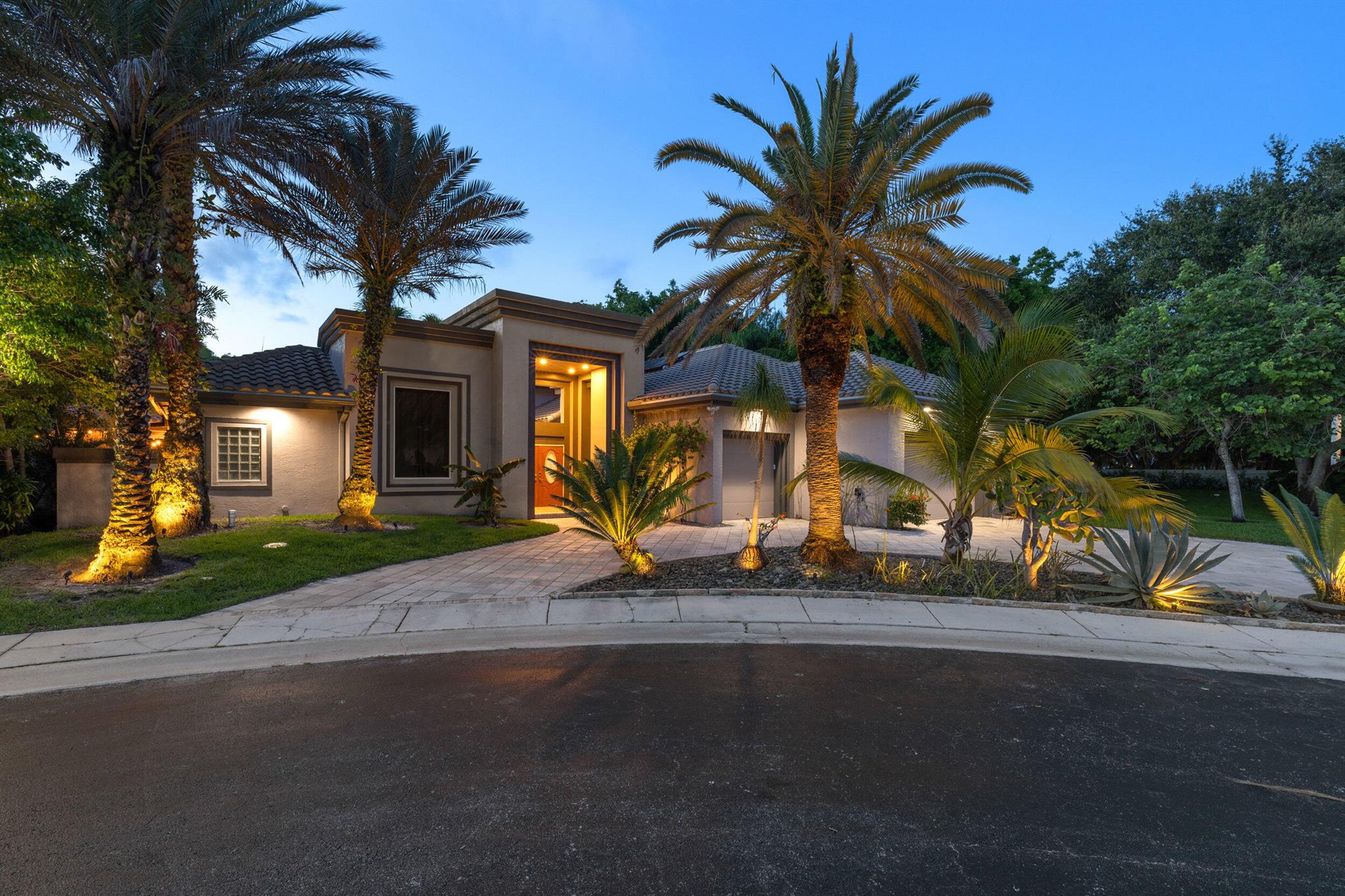 6595 NW 32nd Terrace