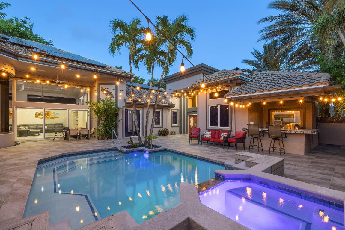 6595 NW 32nd Terrace